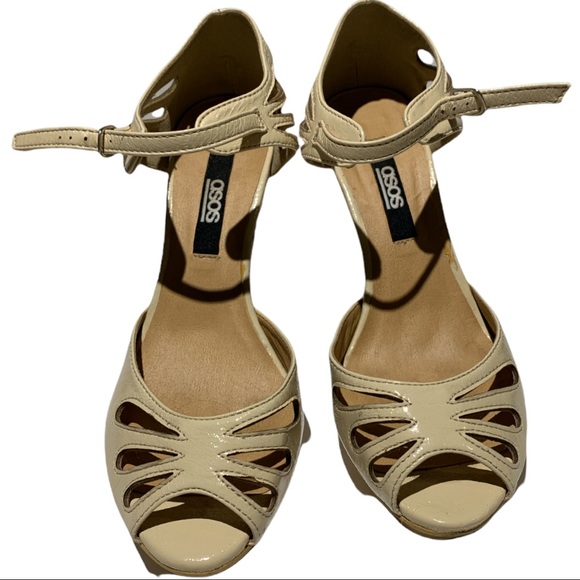 ASOS Beige Patent Leather Stiletto Shoes - Picture 3 of 8